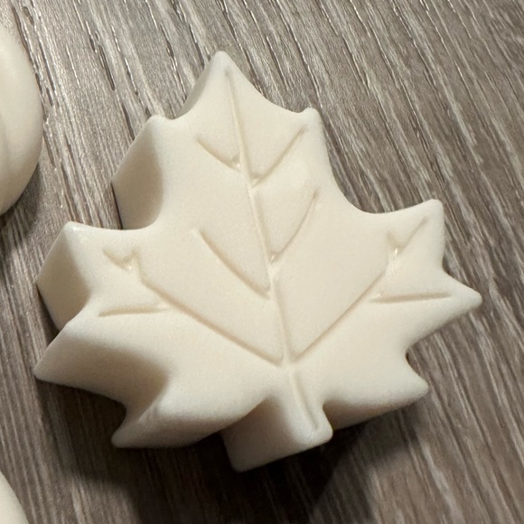 Handmade Soap 3 Goats Milk & Vanilla Fall Pattern - Picture 4 of 5